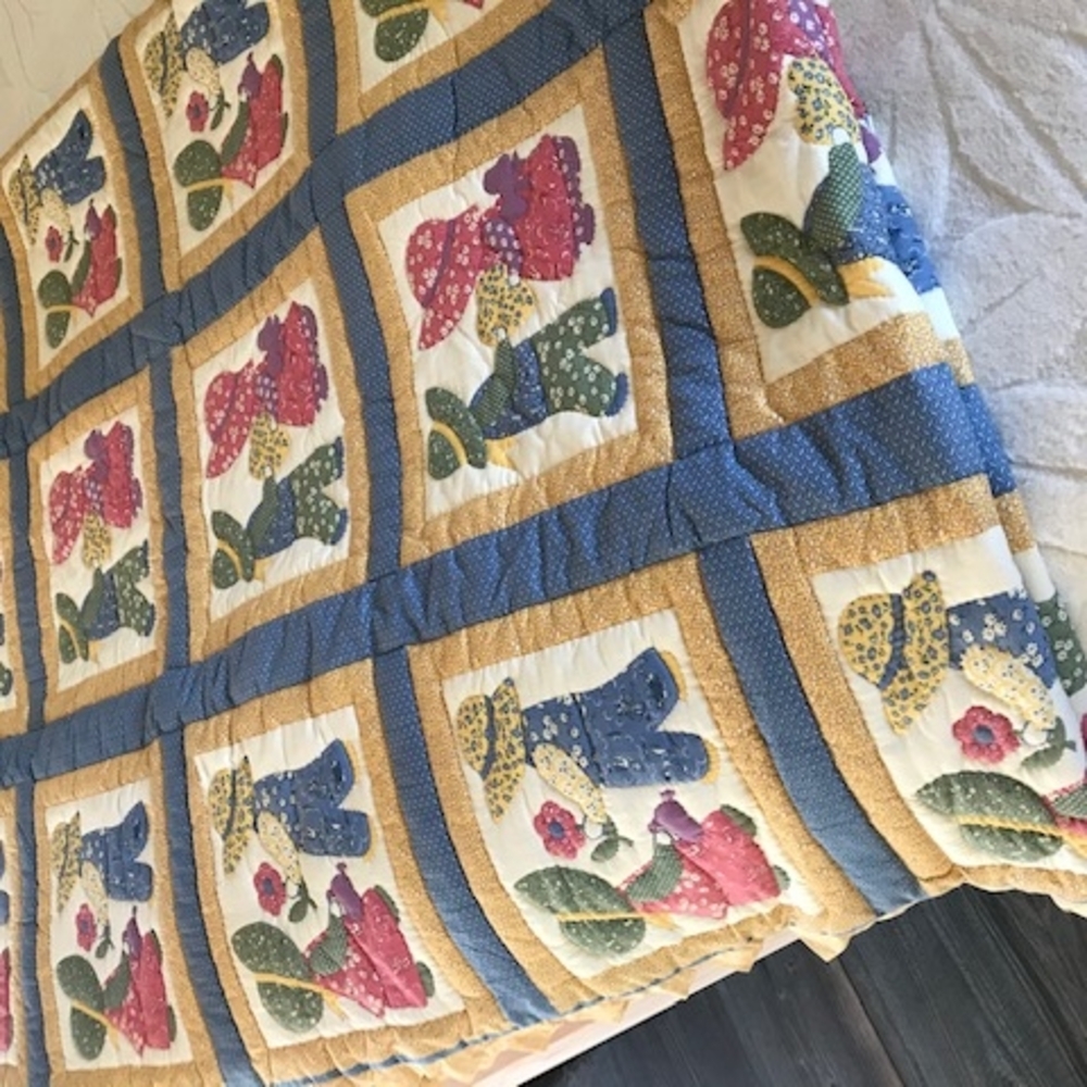 Patchwork Quilt with Floral Patterns